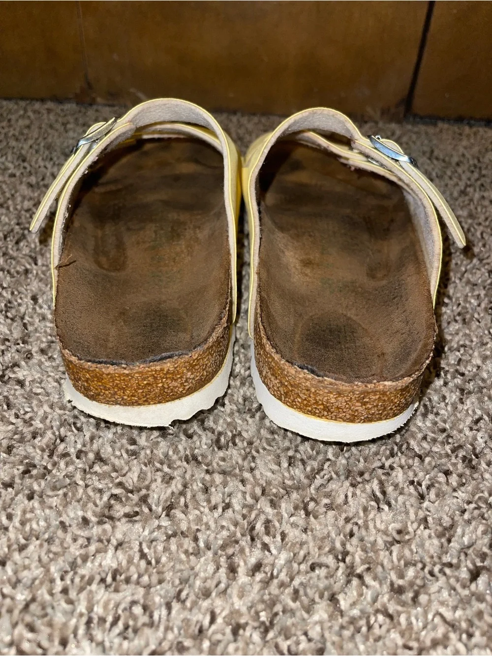 Birkenstock Arizona Soft Footbed Sandals - Pale Yellow size 38
